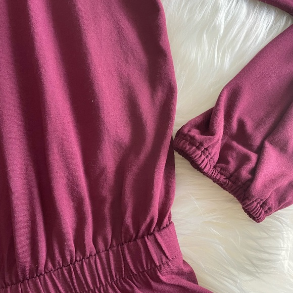 Banana republic knit top with elastic at waist & wrist - Picture 3 of 6